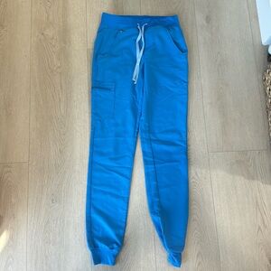 FIGS Zomora Jogger Tall.